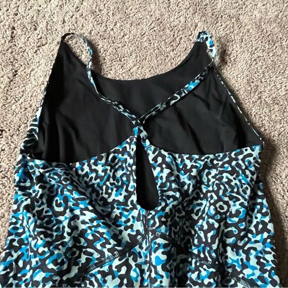 Athleta Women's XS Infinity Athletic Dress - Picture 8 of 9